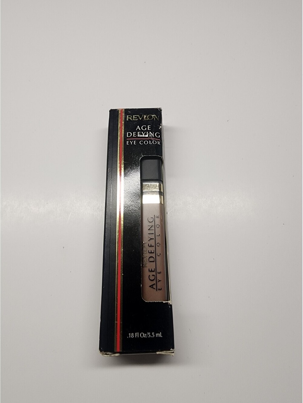 REVLON Age Defying Eye Color *COCOA 05* (0.18oz) 12 Hour/ Water Proof NEW IN BOX
